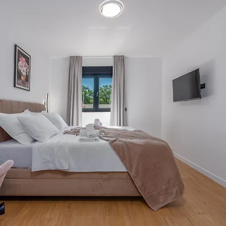 Roma Zadarvillas *