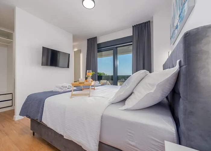 Roma Zadarvillas * Murvica (Policnik)