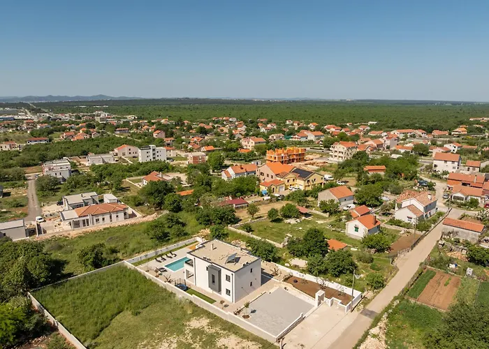 Roma Zadarvillas Murvica (Policnik)
